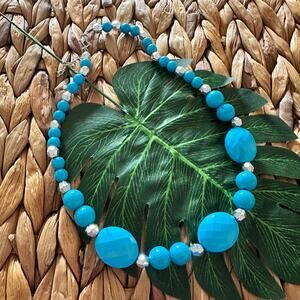 BOGO FREE BLUE BEADED CRUISE VTG NECKLACE